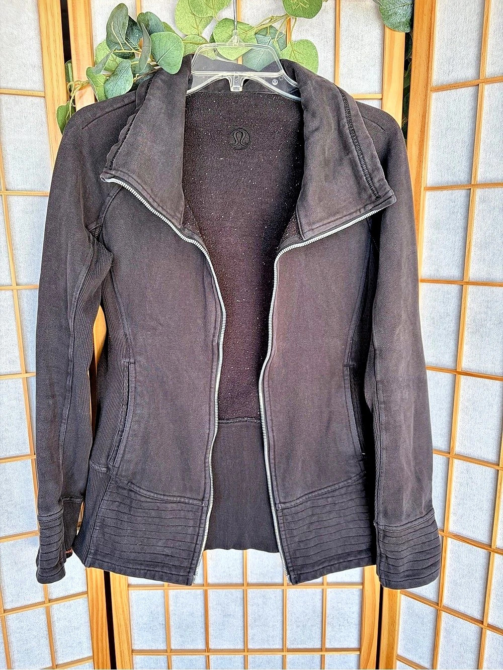 lululemon Radiant Jacket II Women's Black Zip Jacket